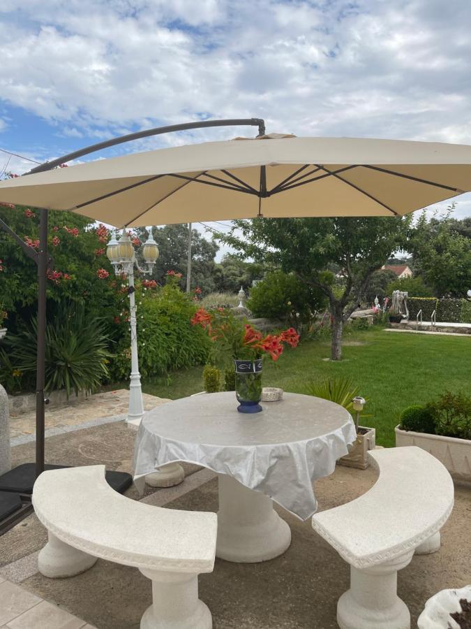 Villa Entre Encinas Moralina Екстериор снимка